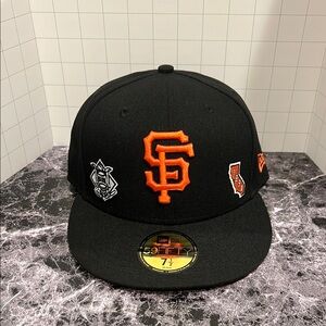 NEW ERA SAN FRANCISCO GIANTS IDENTITY 59FIFTY FITTED HAT - BLACK
